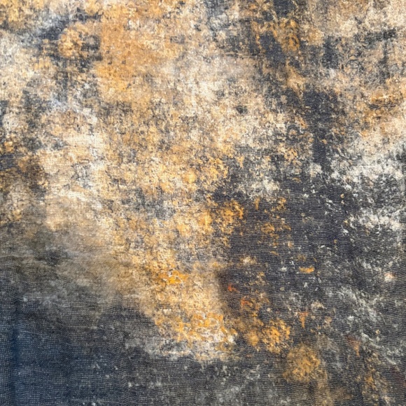 Abstract Scarf - Picture 6 of 8